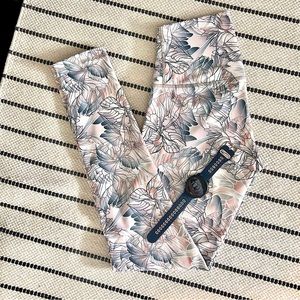 SOLD ❤️ NEW DYI Floral-Pattern High-Waist Leggings Size S